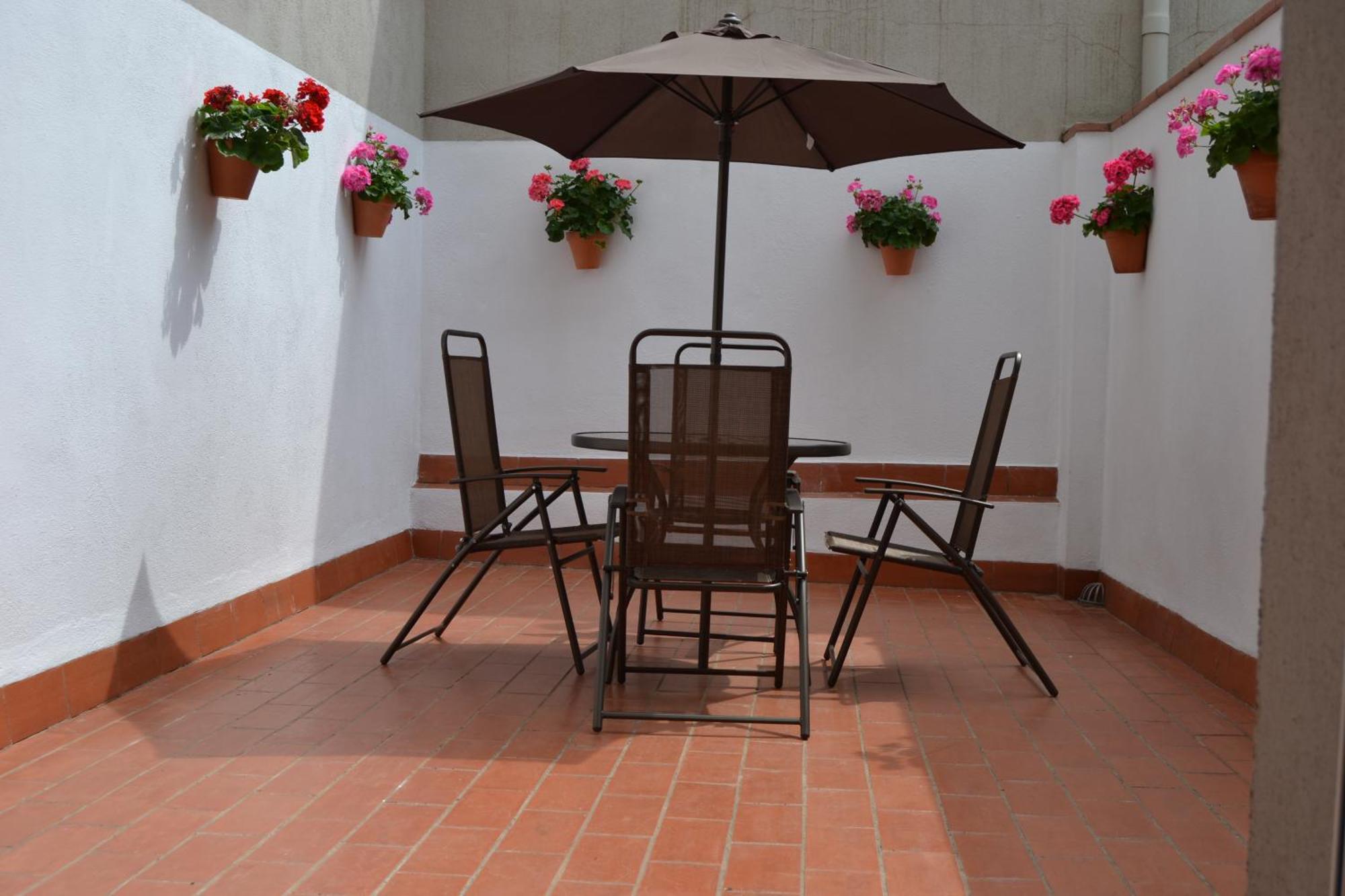 Apartments Figueres Фігерас Екстер'єр фото