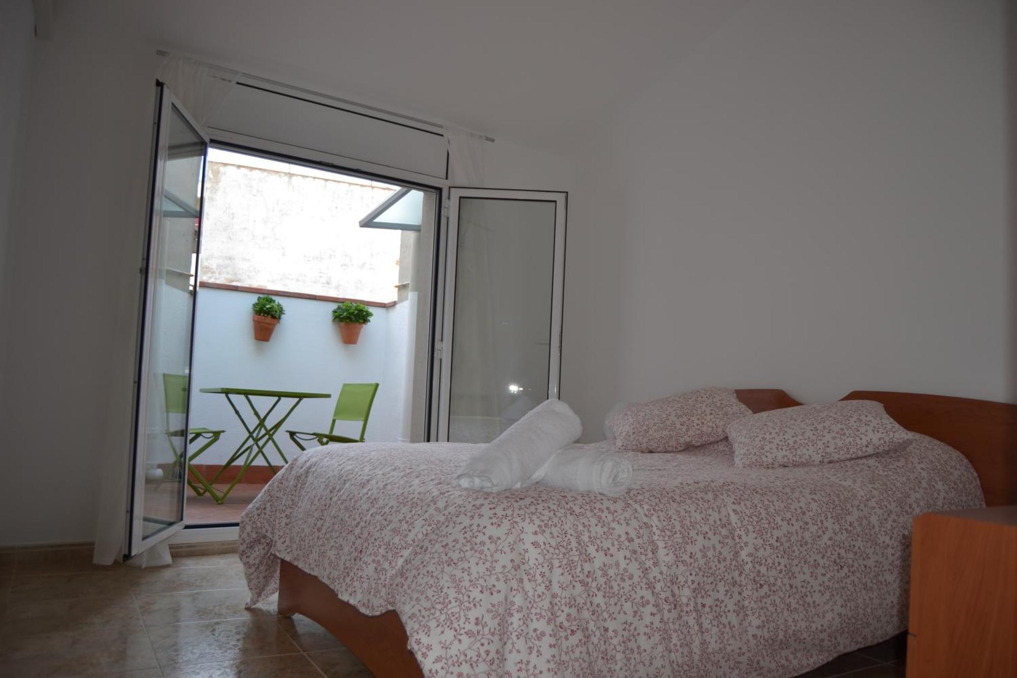Apartments Figueres Фігерас Екстер'єр фото