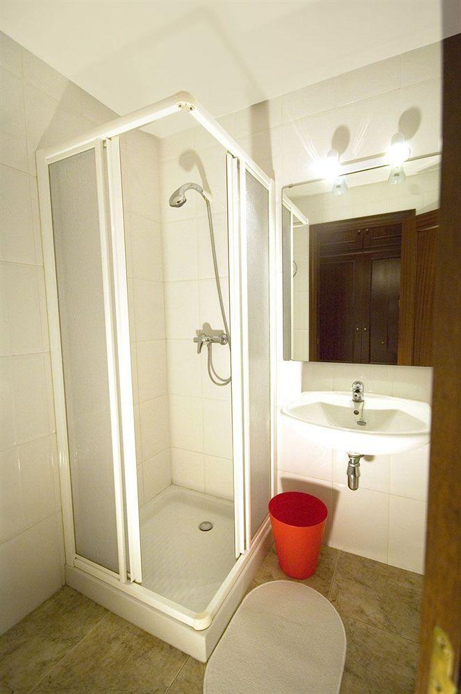 Apartments Figueres Фігерас Екстер'єр фото